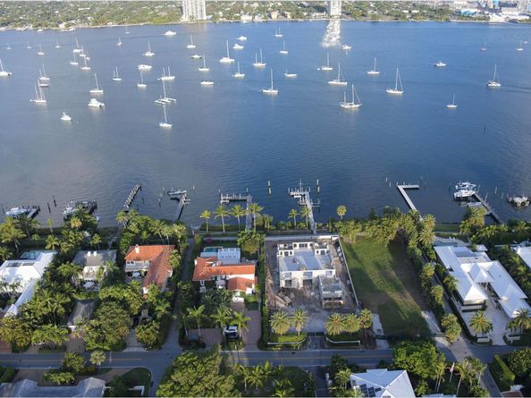 1260 N Lake Way, Palm Beach FL 33480