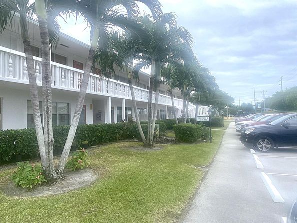 384 Tilford R, Deerfield Beach FL 33442