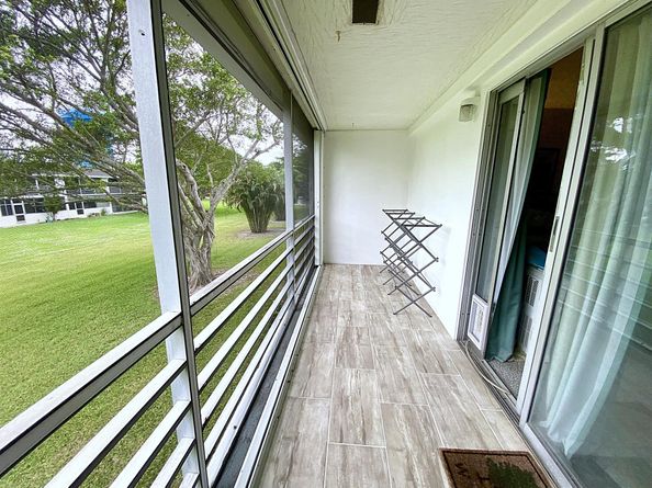 384 Tilford R, Deerfield Beach FL 33442
