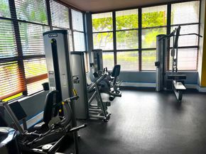 800 Parkview Dr 528, Hallandale Beach FL 33009