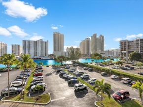 800 Parkview Dr 528, Hallandale Beach FL 33009