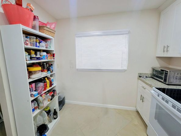 5945 Del Lago Cir 105, Sunrise FL 33313