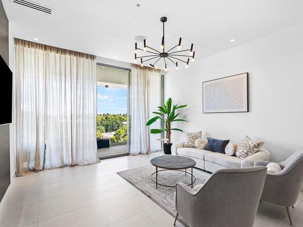 246 NE 6th Avenue 3b, Delray Beach FL 33483