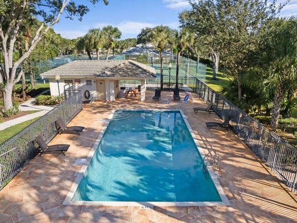 12816 Woodmill Dr, Palm Beach Gardens FL 33418