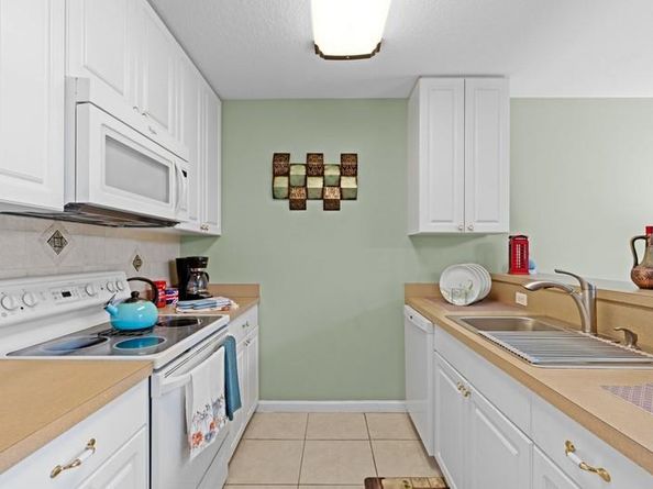 12816 Woodmill Dr, Palm Beach Gardens FL 33418