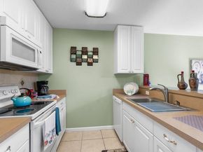12816 Woodmill Dr, Palm Beach Gardens FL 33418