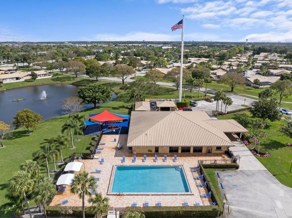 12816 Woodmill Dr, Palm Beach Gardens FL 33418