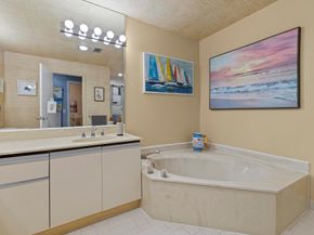 6721 Versailles Court, Lake Worth FL 33467