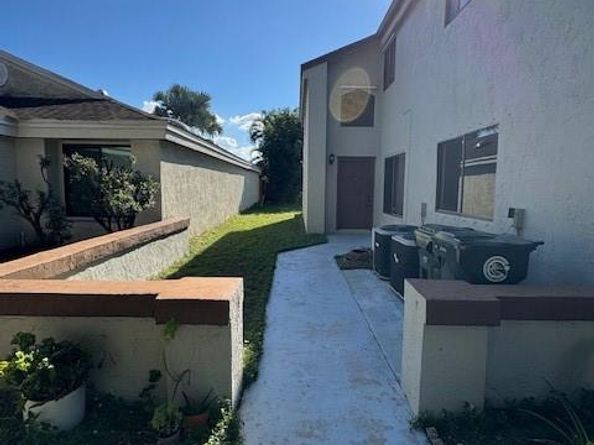 3430 NW 21st St, Coconut Creek FL 33066