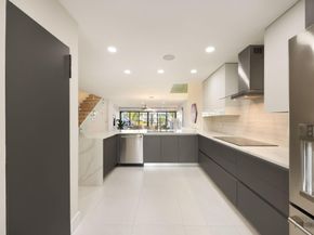 424 Hendricks Isle 6, Fort Lauderdale FL 33301