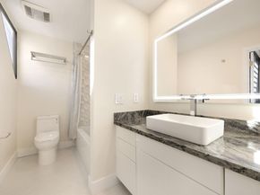 424 Hendricks Isle 6, Fort Lauderdale FL 33301