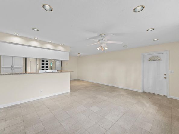 758 NE 13th Ct 7, Fort Lauderdale FL 33304