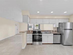 758 NE 13th Ct 7, Fort Lauderdale FL 33304