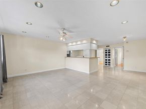 758 NE 13th Ct 7, Fort Lauderdale FL 33304