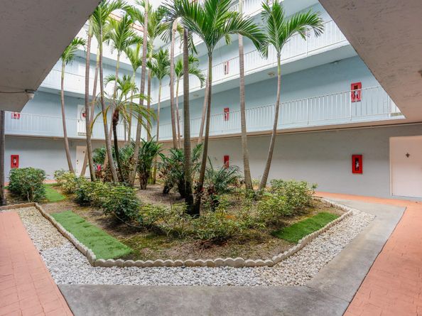 505 S Pine Island Rd B203, Fort Lauderdale FL 33324