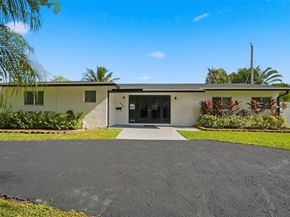 1400 SE 8th Ave, Deerfield Beach FL 33441