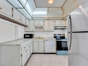 601 NW 78th Ter 203, Margate FL 33063