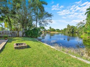 3159 Riddle Rd, West Palm Beach FL 33406