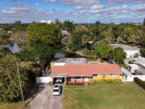 3159 Riddle Rd, West Palm Beach FL 33406