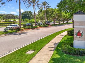 1673 Victoria Pointe Cir, Weston FL 33327