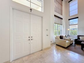 1673 Victoria Pointe Cir, Weston FL 33327