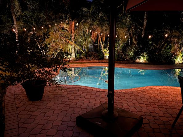 1673 Victoria Pointe Cir, Weston FL 33327