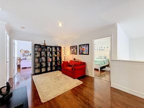 1673 Victoria Pointe Cir, Weston FL 33327