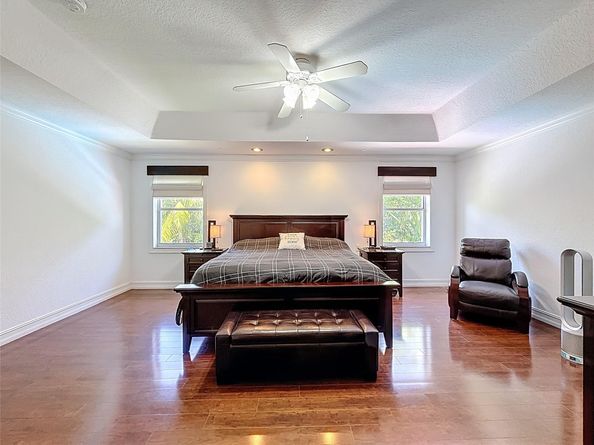 1673 Victoria Pointe Cir, Weston FL 33327