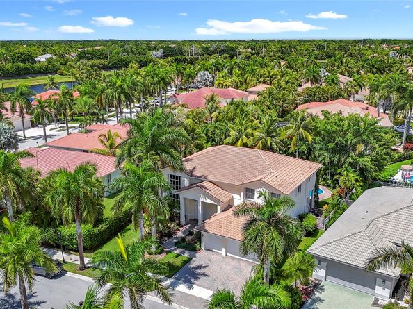 1673 Victoria Pointe Cir, Weston FL 33327