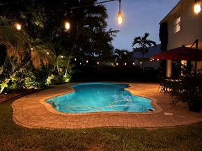 1673 Victoria Pointe Cir, Weston FL 33327