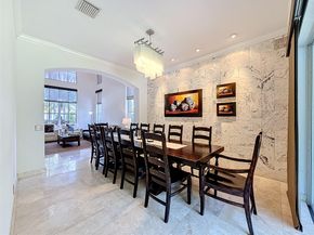 1673 Victoria Pointe Cir, Weston FL 33327