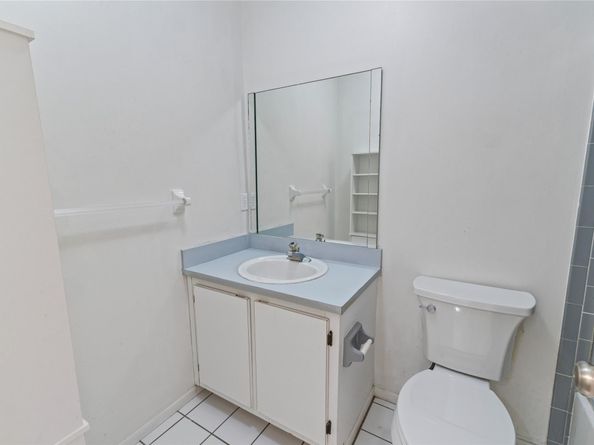 6131 SW 42nd Ct, Davie FL 33314