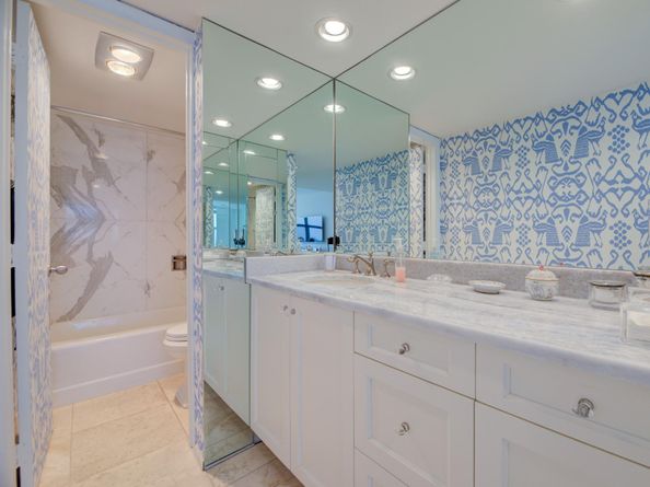 1 Las Olas Circle 512, Fort Lauderdale FL 33316