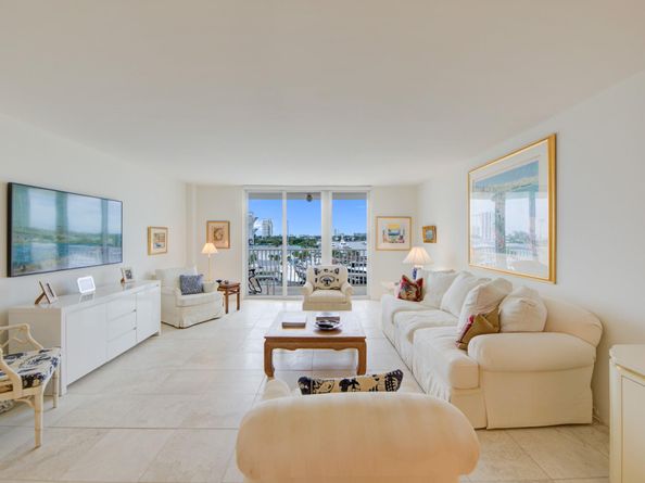 1 Las Olas Circle 512, Fort Lauderdale FL 33316
