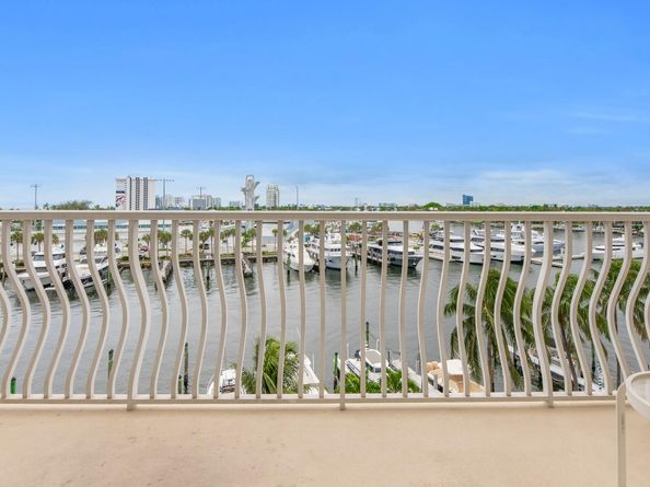 1 Las Olas Circle 512, Fort Lauderdale FL 33316