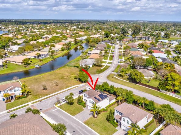 92 Palmetto Ln, Royal Palm Beach FL 33411