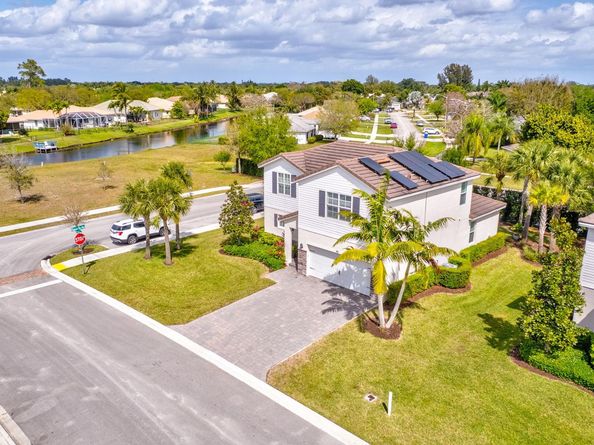 92 Palmetto Ln, Royal Palm Beach FL 33411