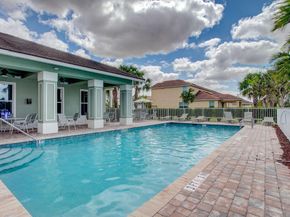 92 Palmetto Ln, Royal Palm Beach FL 33411