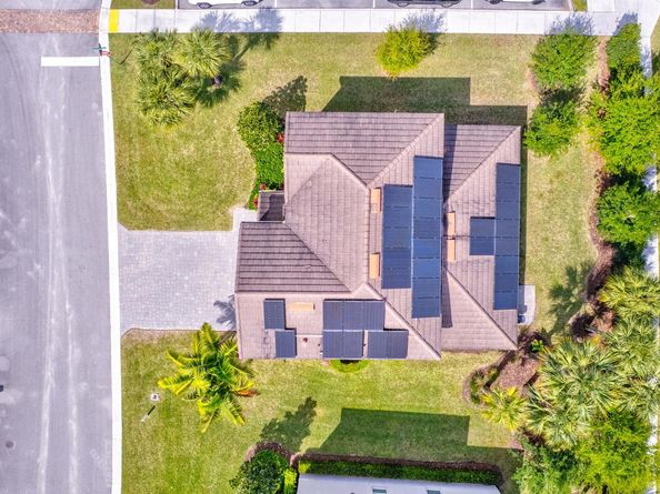 92 Palmetto Ln, Royal Palm Beach FL 33411