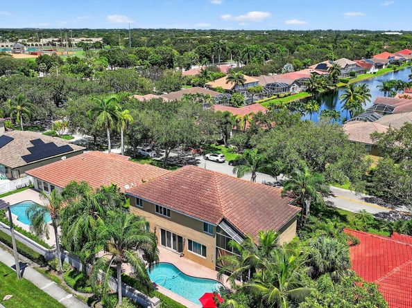 5340 NW 103rd Way, Coral Springs FL 33076