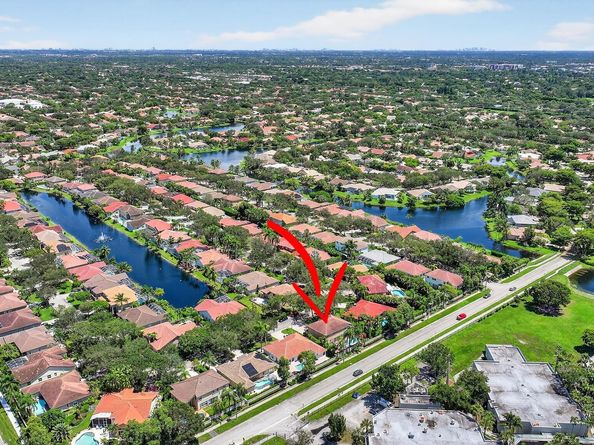 5340 NW 103rd Way, Coral Springs FL 33076
