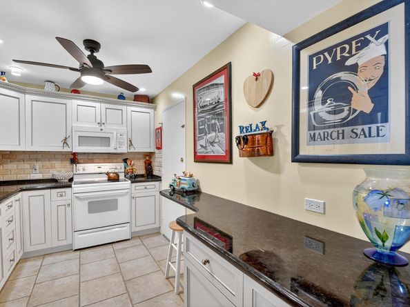 2295 S Ocean Boulevard 523, Palm Beach FL 33480