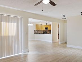 8113 NW 71st Ct 8113, Tamarac FL 33321
