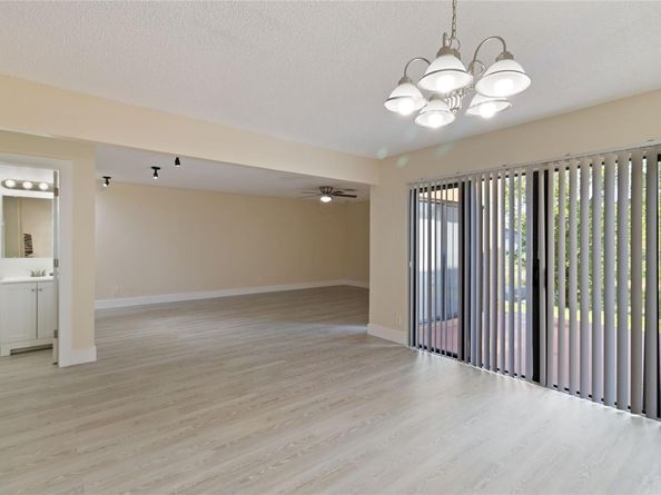 8113 NW 71st Ct 8113, Tamarac FL 33321