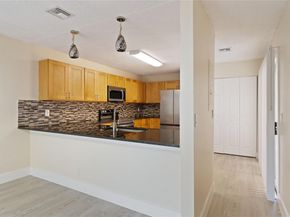 8113 NW 71st Ct 8113, Tamarac FL 33321