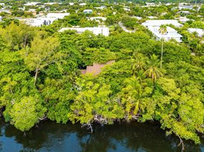 1001 Palm Trail, Delray Beach FL 33483