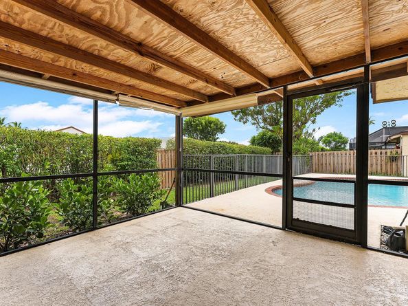 21423 Summertrace Circle, Boca Raton FL 33428