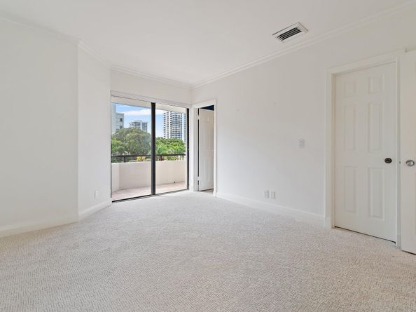 1133 Marine Way E I4r, North Palm Beach FL 33408