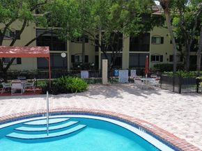251 S Cypress Rd 127, Pompano Beach FL 33060