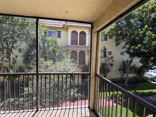251 S Cypress Rd 127, Pompano Beach FL 33060